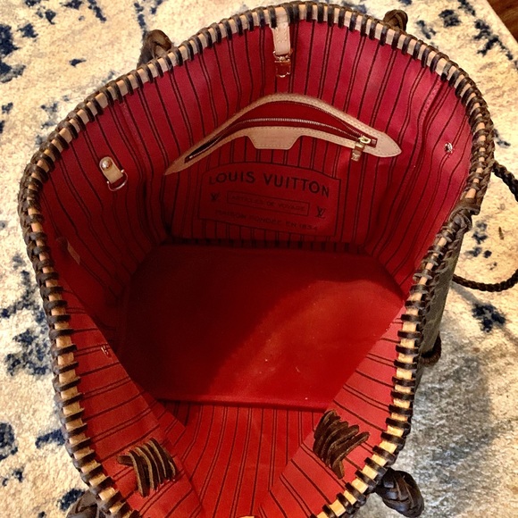 Louis Vuitton Never Full - Picture 2 of 3